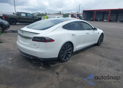 2013 Tesla Model S Performance из США, поврежденный, VIN 5YJSA1DP9DFP04076